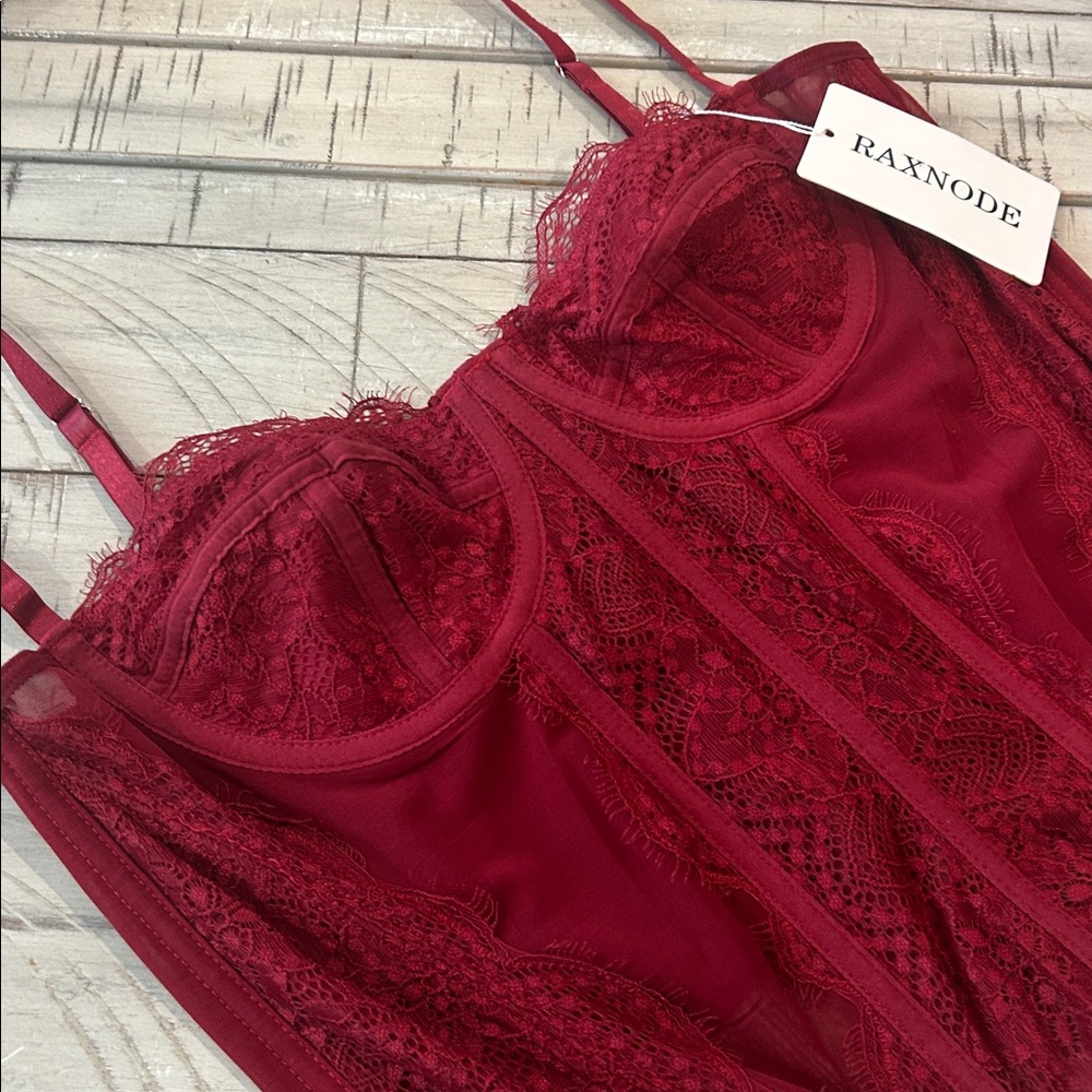 Red/Burgandy Floral Lace Corset Bustier Top Boned Adjustable Straps NWT Size L